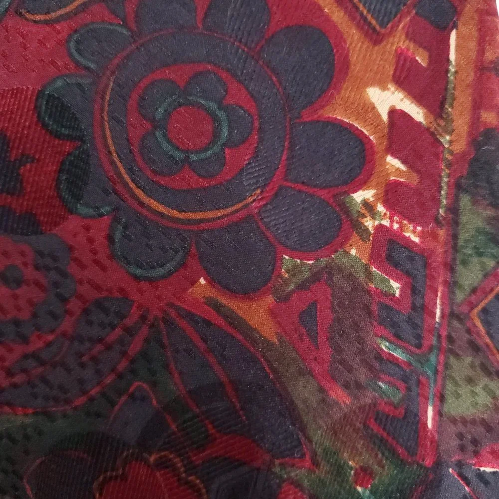 Robert's Men Silk Tie Handmade Floral Red Black 57x4 - NWOT - Made in USA